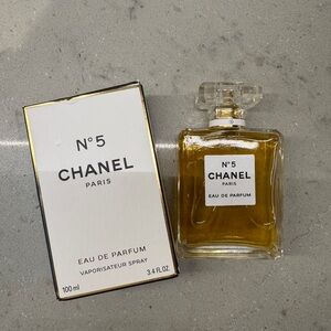 CHANEL No. 5 Eau de Parfum